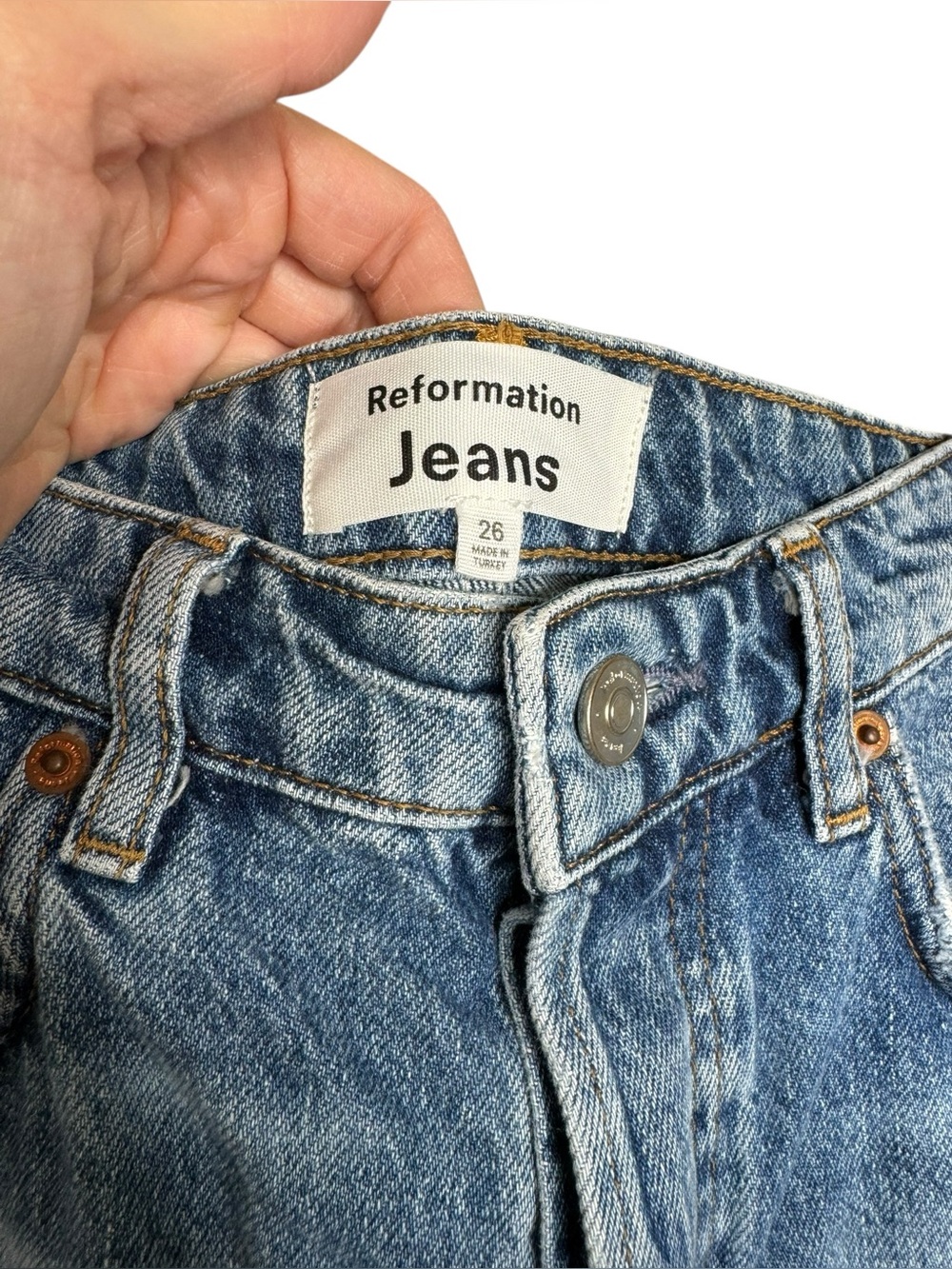 Reformation | Raye Shorts 26 - Picture 3 of 7